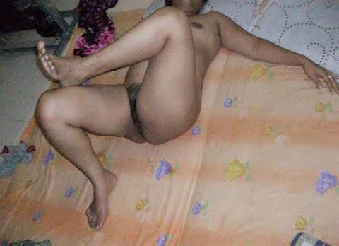 Indische Young Bangalore Aunty harige Pussy naakt foto 's