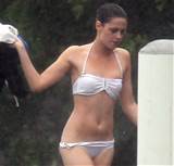 Kristen Stewart In doorzien Bikini tieten en kut zichtbaar BraziliÃ«