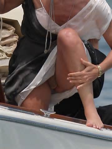 Sharon Stone Paparazzi Pussy Topless foto 's