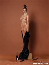 Foto's Kim Kardashian Nude Vagina tepels volledige frontale Kim Kardashian