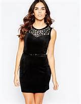 Pussycat Londen Belted jurk met Cutwork Top zwart