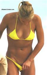 ANNA KOURNIKOVA HOT WALLPAPER GARDEROBE STORING PICS BIKINI