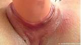 Jonge kut lippen gepenetreerd door grote Dildo XBabe