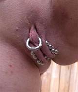 Pussy Piercing ringen voor Sado Gate BDSM sadisme foltering Pics