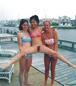 Bikini groep behaarde Asian Pussy