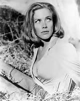 Honor Blackman als Pussy Galore Bioscoop Film Pinterest